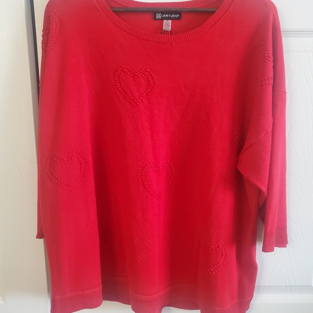 Cable & Gauge Nwt Plus 2X. RED WITH HEARTS 3D. LONG SLEEVE SWEATER